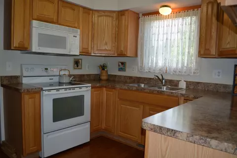 701 Coventry Ct, Saline, MI 48176 photo 10