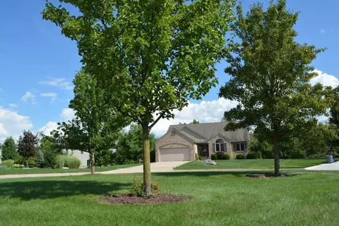 701 Coventry Ct, Saline, MI 48176 photo 4