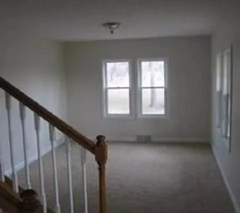 5070 Page Ave, Jackson, MI 49201 photo 2