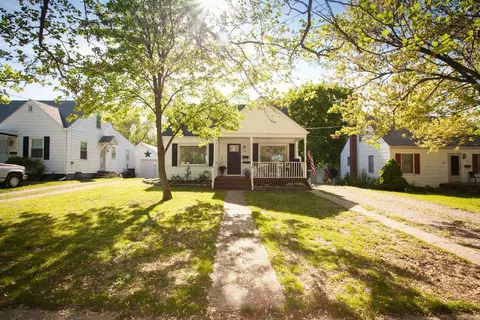 730 State St, Adrian, MI 49221 photo 3
