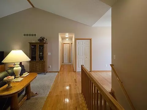 656 Breconshire Dr, Saline, MI 48176 photo 5
