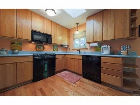 8348 Walsh Rd, Dexter, MI 48130 photo 7