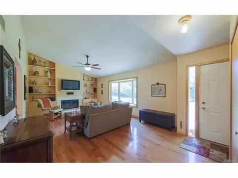 8348 Walsh Rd, Dexter, MI 48130 photo 6