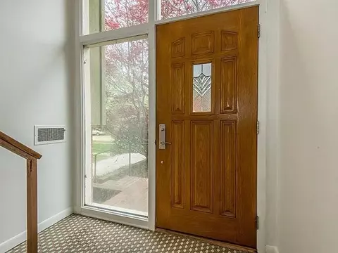 2137 Stephen Ter, Ann Arbor, MI 48103 photo 3