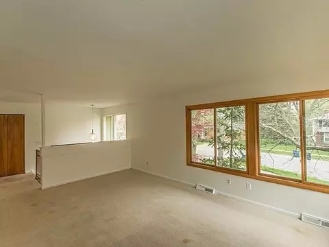 2137 Stephen Ter, Ann Arbor, MI 48103 photo 5