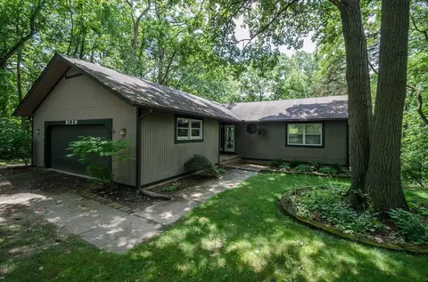 8139 Huron River Dr, Dexter, MI 48130 photo 1