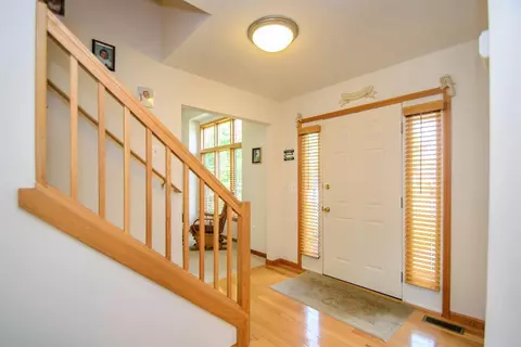 459 Exeter Ct, Saline, MI 48176 photo 9