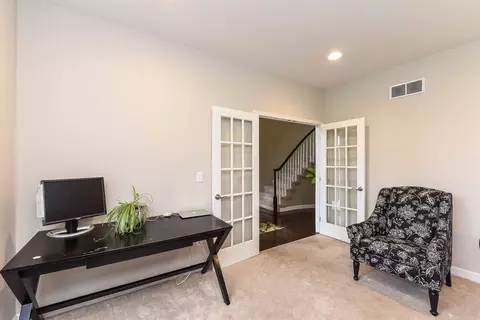 795 Eagle Ave, Ann Arbor, MI 48103 photo 3