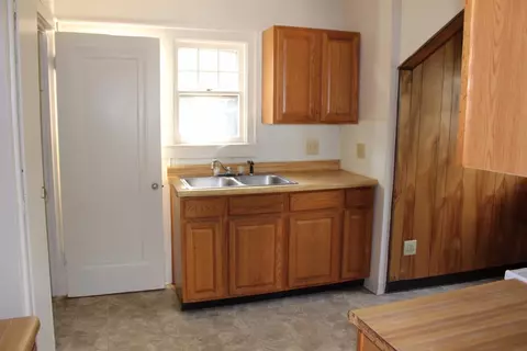 408 Gilbert St, Jackson, MI 49202 photo 6