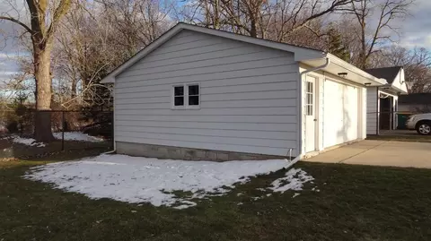 1002 Watson Dr, Saline, MI 48176 photo 6