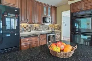 46407 Doubletree Rd, Canton, MI 48187 photo 22