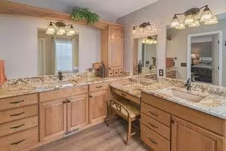 46407 Doubletree Rd, Canton, MI 48187 photo 33