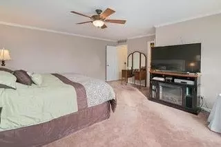46407 Doubletree Rd, Canton, MI 48187 photo 31
