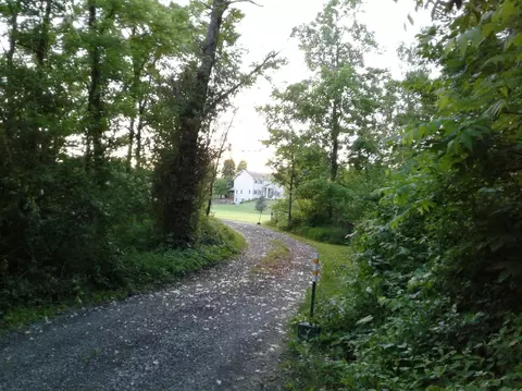 6373 Hellner Rd, Ann Arbor, MI 48105 photo 4