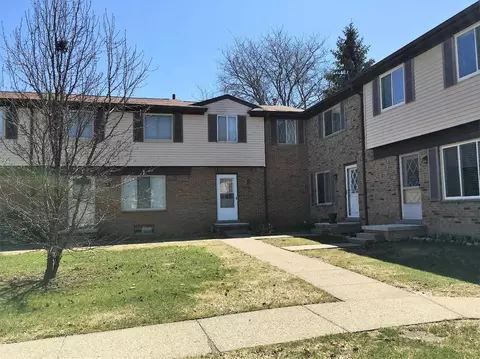 105 Sheffield, Saline, MI 48176 photo 3