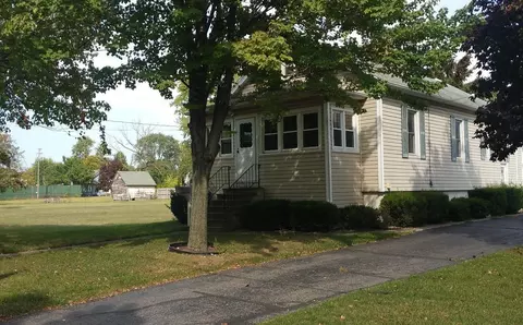 1319 Walnut, Jackson, MI 49203 photo 1
