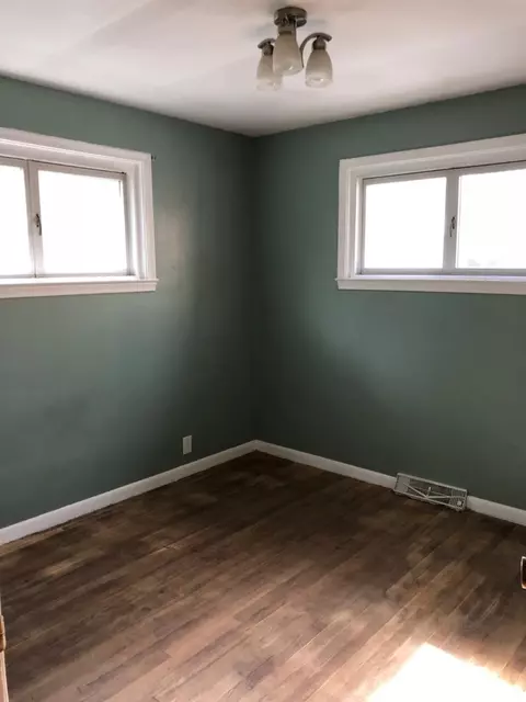 34851 Richard St, Wayne, MI 48184 photo 11