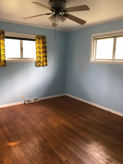 34851 Richard St, Wayne, MI 48184 photo 12