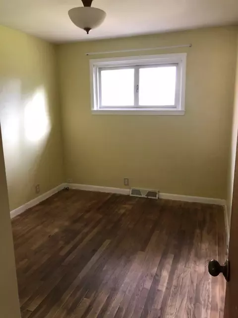 34851 Richard St, Wayne, MI 48184 photo 13