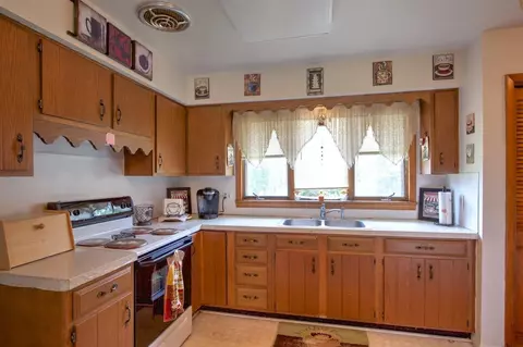 19625 Doyle, Gregory, MI 48137 photo 17