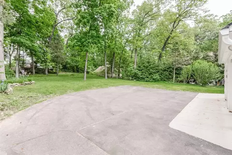 2355 Devonshire Rd, Ann Arbor, MI 48104 photo 28