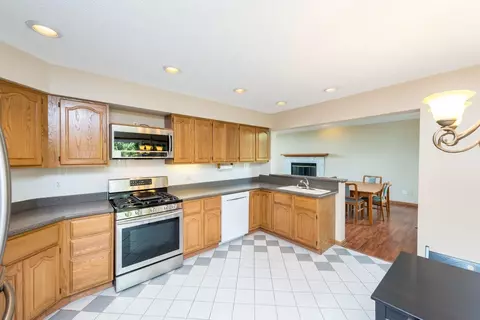 6767 Robison Ln, Saline, MI 48176 photo 9