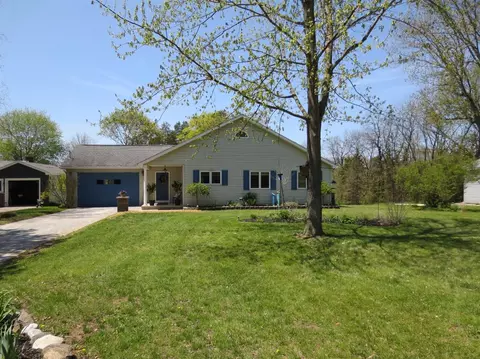 9142 Chilson, Brighton, MI 48116 photo 3