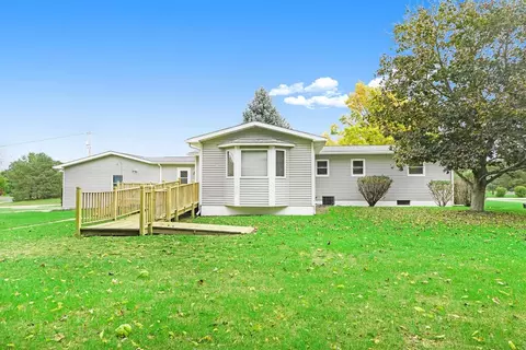 6558 Reilly Dr, Gregory, MI 48137 photo 3