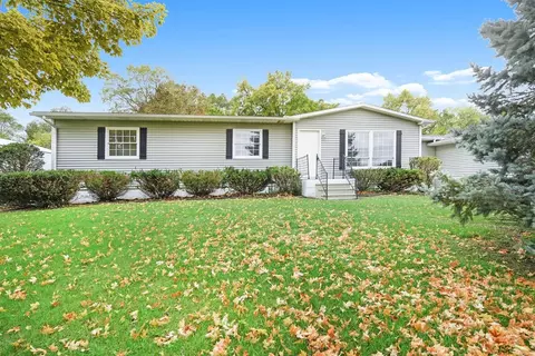 6558 Reilly Dr, Gregory, MI 48137 photo 1