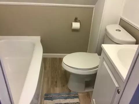 11244 Olive St, Romulus, MI 48174 photo 9