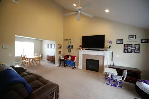 2934 Clivedon Rd, Howell, MI 48843 photo 5