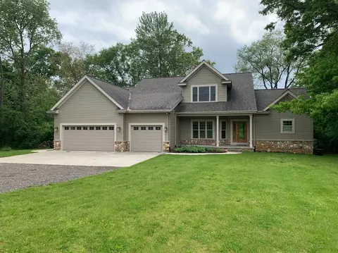 7727 Huron River Dr, Dexter, MI 48130 photo 2