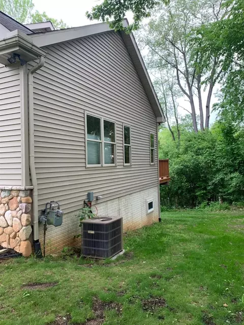 7727 Huron River Dr, Dexter, MI 48130 photo 5