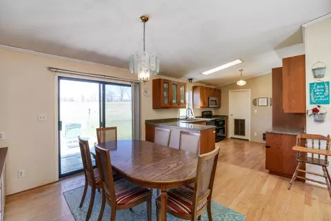 955 E Allen Rd, Howell, MI 48855 photo 12