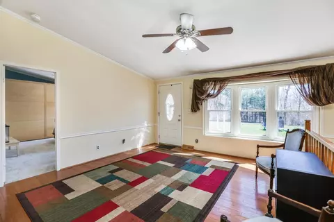 955 E Allen Rd, Howell, MI 48855 photo 3