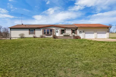 955 E Allen Rd, Howell, MI 48855 photo 1