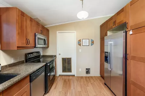 955 E Allen Rd, Howell, MI 48855 photo 9