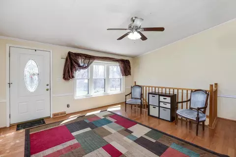 955 E Allen Rd, Howell, MI 48855 photo 2