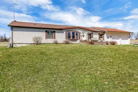 955 E Allen Rd, Howell, MI 48855 photo 27