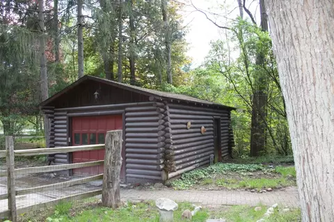 10033 Huron River Dr, Dexter, MI 48130 photo 21