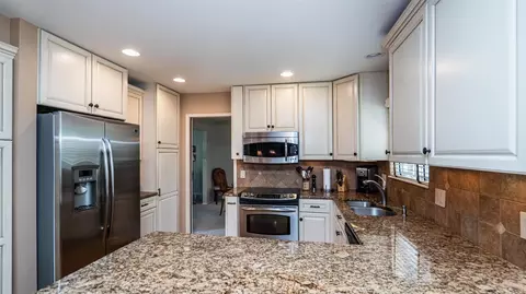 3205 Farmbrook Ct, Ann Arbor, MI 48108 photo 18