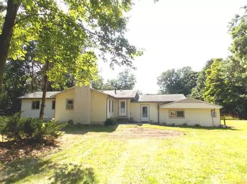11516 Tuttle Hill Rd, Willis, MI 48191 photo 1
