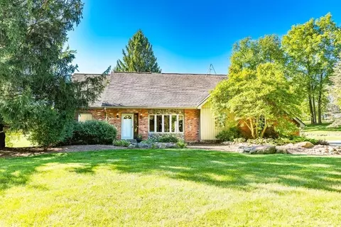 11497 Trinkle Rd, Dexter, MI 48130 photo 2