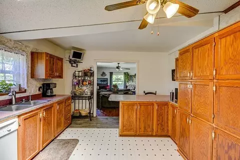 6694 Benton Rd, Jackson, MI 49201 photo 8