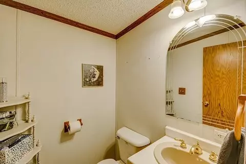 6694 Benton Rd, Jackson, MI 49201 photo 21