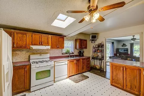 6694 Benton Rd, Jackson, MI 49201 photo 9
