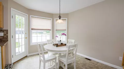 400 Illinois Dr, Tecumseh, MI 49286 photo 8