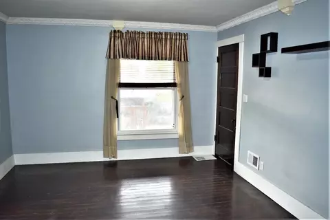 11 E Second St, Milan, MI 48160 photo 3
