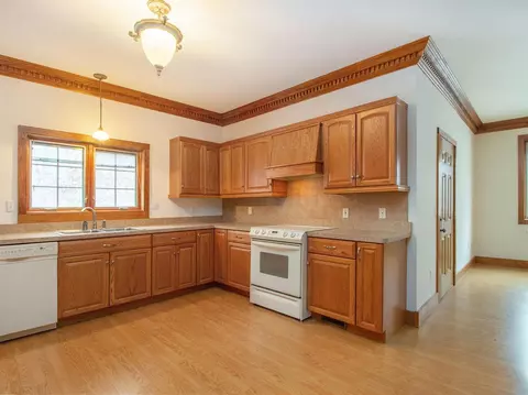 6394 N Maple Rd, Ann Arbor, MI 48105 photo 7
