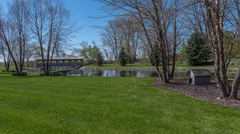 5760 Catherine Ct, Saline, MI 48176 photo 9